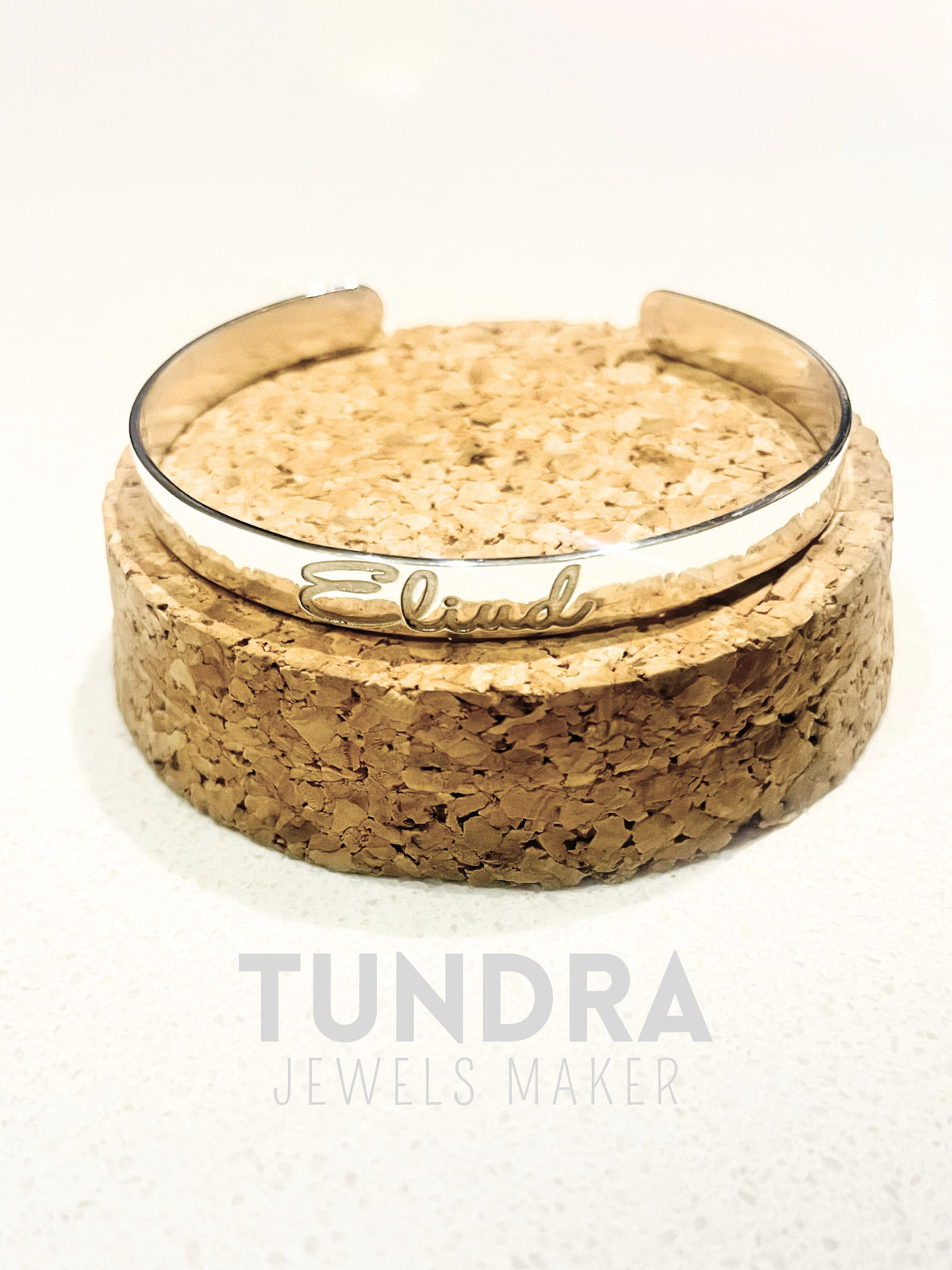 BRAZALETE LISO SOLIDO