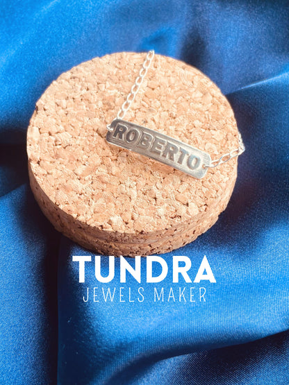 PULSO PLACA CON NOMBRE EN RESALTE
